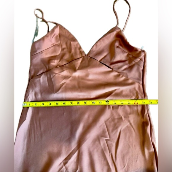 Women’s Maxi Dress Sz Large Strappy Open Back Side Slit Cameo - Picture 7 of 11